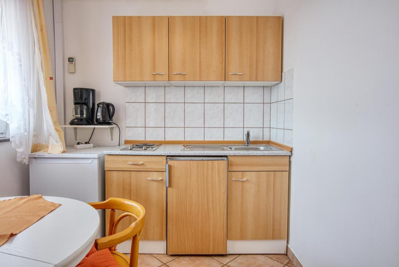 Apartments With A Parking Space Vodice - 6178 Bagian luar foto